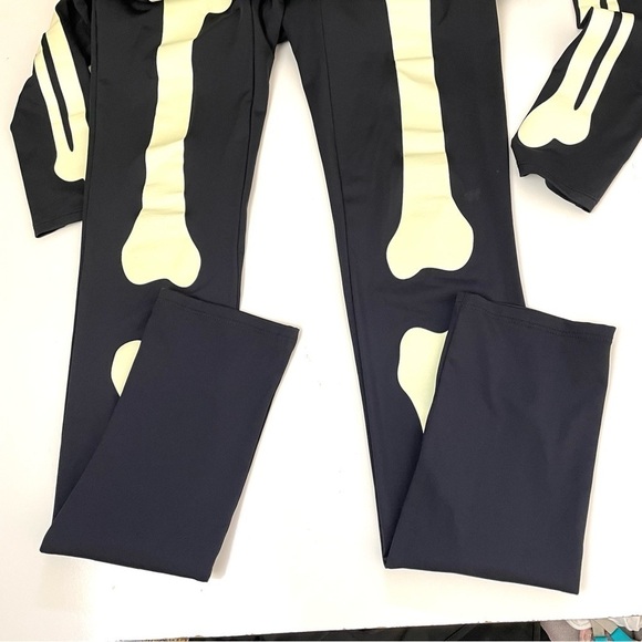 Leg Avenue Glow In The Dark Skeleton Bodysuit Halloween Costume - Picture 10 of 15
